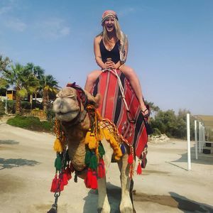 Meet your Posher, Christy